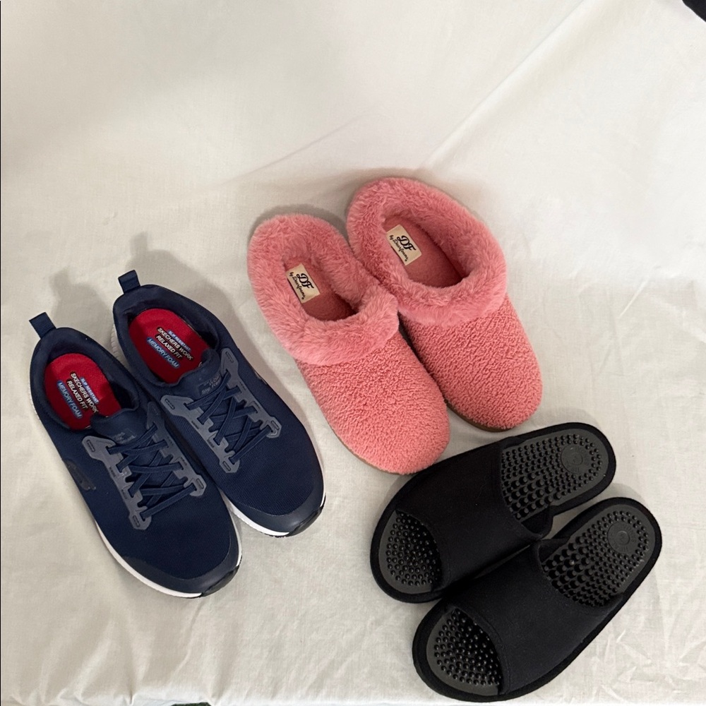 Skechers Women’s Size 9, Dearfoams Size Large, Health Sandal Size Large.
